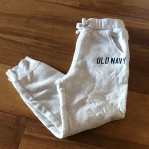 Old navy light gray sweatpants size 4T